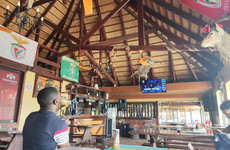 Medara Nuno Batata restaurante e gelo Lubango