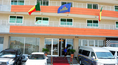 hotel-best-western-mZide.jpg 1