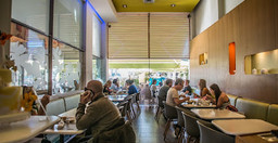 16-cafe.jpg 1