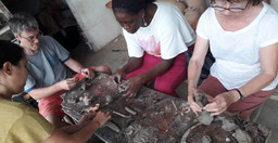 atelier-de-poterie-a-grand-bassam-7vMGF4gWBc.jpeg 2