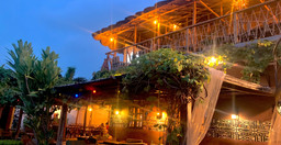 bar-restaurant-le-lieu-unique.jpg 1