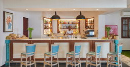 beach-house-restaurant-eWUybkm28m.jpg 3