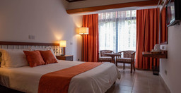 boulevard-hotel-2.jpg 2