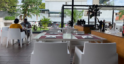 bulls-steakhouse-2.jpg 3