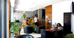 central-hotel-3.jpg 3