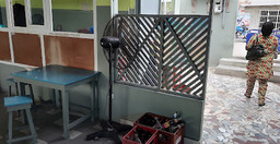 chez-yovo-restaurant-viande-de-porc.jpg 1