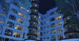 clarence_house_hotel-HsWEL.jpg 1