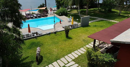 coconut-grove-lodge-N2MFgVnMF8.jpg 2
