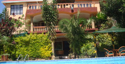 comfort-gardens-3.jpg 3