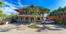 diani-beach-campsite-cottages-2.jpg 2