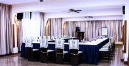 eastland_hotel-qqW40.jpg 1