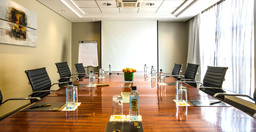 eka-hotel-3.jpg 3