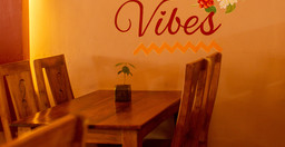 fifi-restaurant-3.jpg 3
