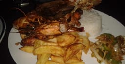 fisherman-lokal-restaurant-2.jpg 2