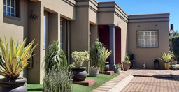 ga-thuli-guest-house-1.jpg 2