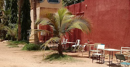 hotel-bricombo.jpg 1