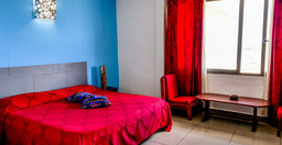 hotel-de-la-poste-urcv2.jpg 3