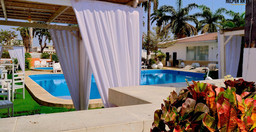 hotel-mombaka-1.jpg 2