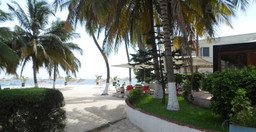 hotel-monaco-plage-2YprU6Rqqb.jpg 3