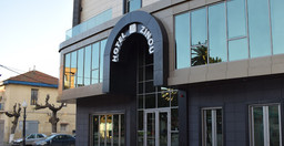 hotel-zinou-zm-1.jpg 2