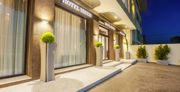 ibiris-hotel.jpg 1