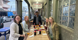 khans-barbeque-2.jpg 2