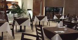 la-pierrade-restaurant-1.jpg 1