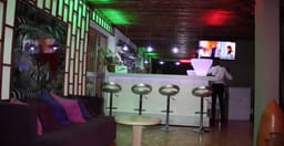 le-fest-in-restaurant-1.jpg 1