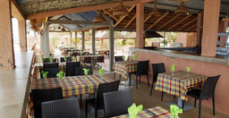 le-phenix-hotel-1.jpg 2