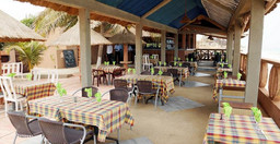 le-phenix-hotel-2.jpg 3