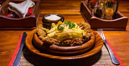 leonardos-restaurant-W0ZVI.jpg 1