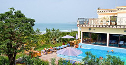 les-alizes-beach-resort.jpg 1