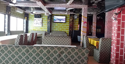 lounge-bar-chez-nabil-1.jpg 2