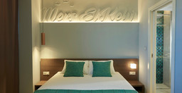 m-suite-hotel.jpg 1