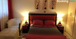 mahogany-lodge-1.jpg 1