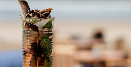 mbeach-2.jpg 2