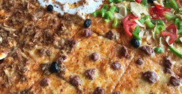 mega-pizza.jpg 1