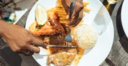 pes-na-areia-beach-restaurant-1.jpg 2