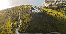 phare-des-mamelles-imgtOgsxCq.jpg 1