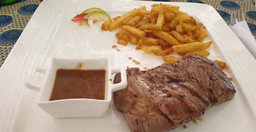 restaurant-la-pirogue-2.jpg 2