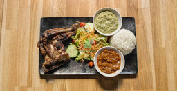 restaurant-mama-africa.jpg 1