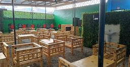 restaurant-ofridays.jpg 1