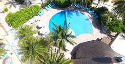 safari-beach-30Swb.jpg 1