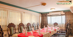 shehnai-restaurant-2.jpg 2