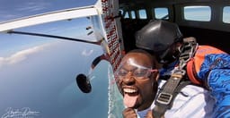 skydive-diani-gzpIT.jpg 2