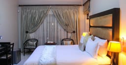 staymorr-boutique-guest-house-1.jpg 2
