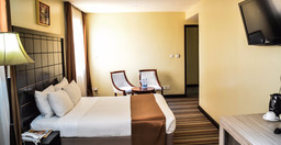 the-clarion-hotel-moi-avenue-3.jpg 3