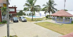 the-guest-house-1.jpg 1
