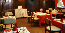 the-oakwood-hotel-3.jpg 3
