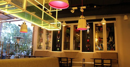 utamu_at_tune_hotel-5dp9Y.jpg 2